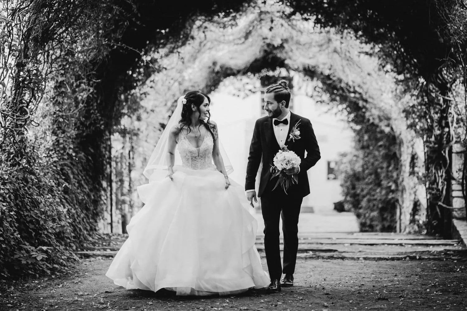 San pietro sopra le acque couple silhouette artistic