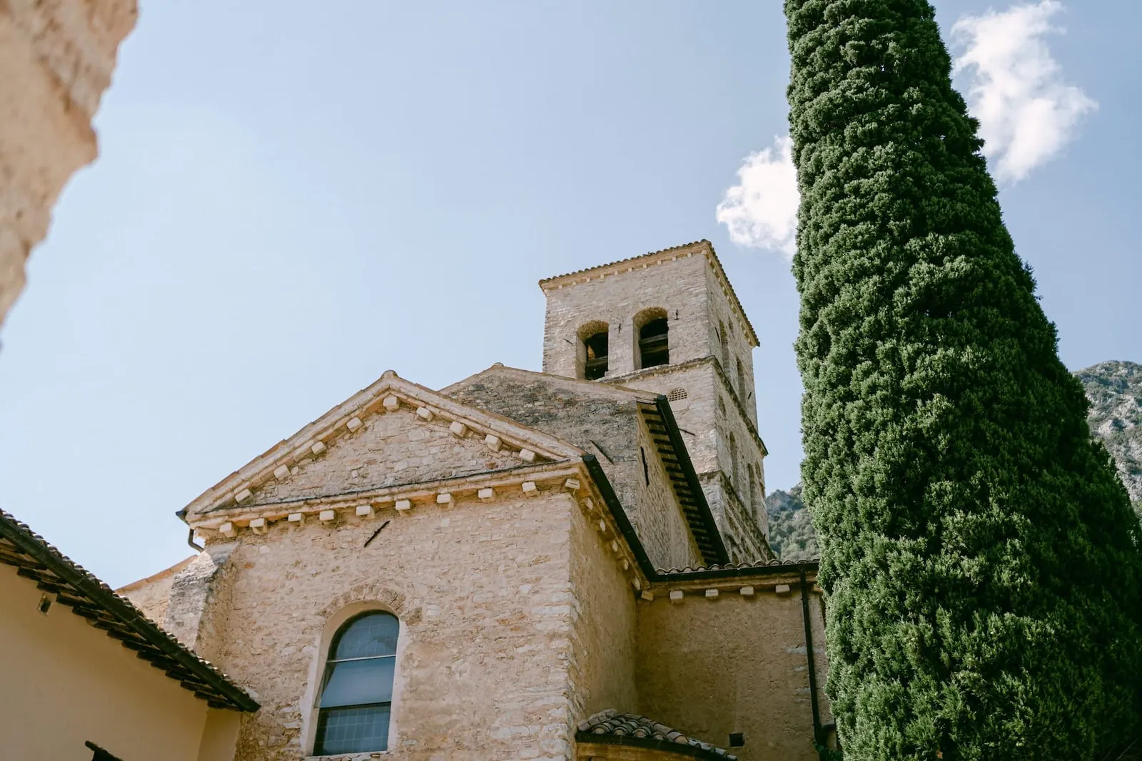 Abbazia san pietro valle exterior wedding venue umbria