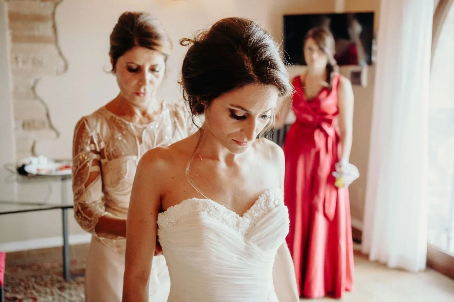 Borgo san faustino villa laura wedding party group
