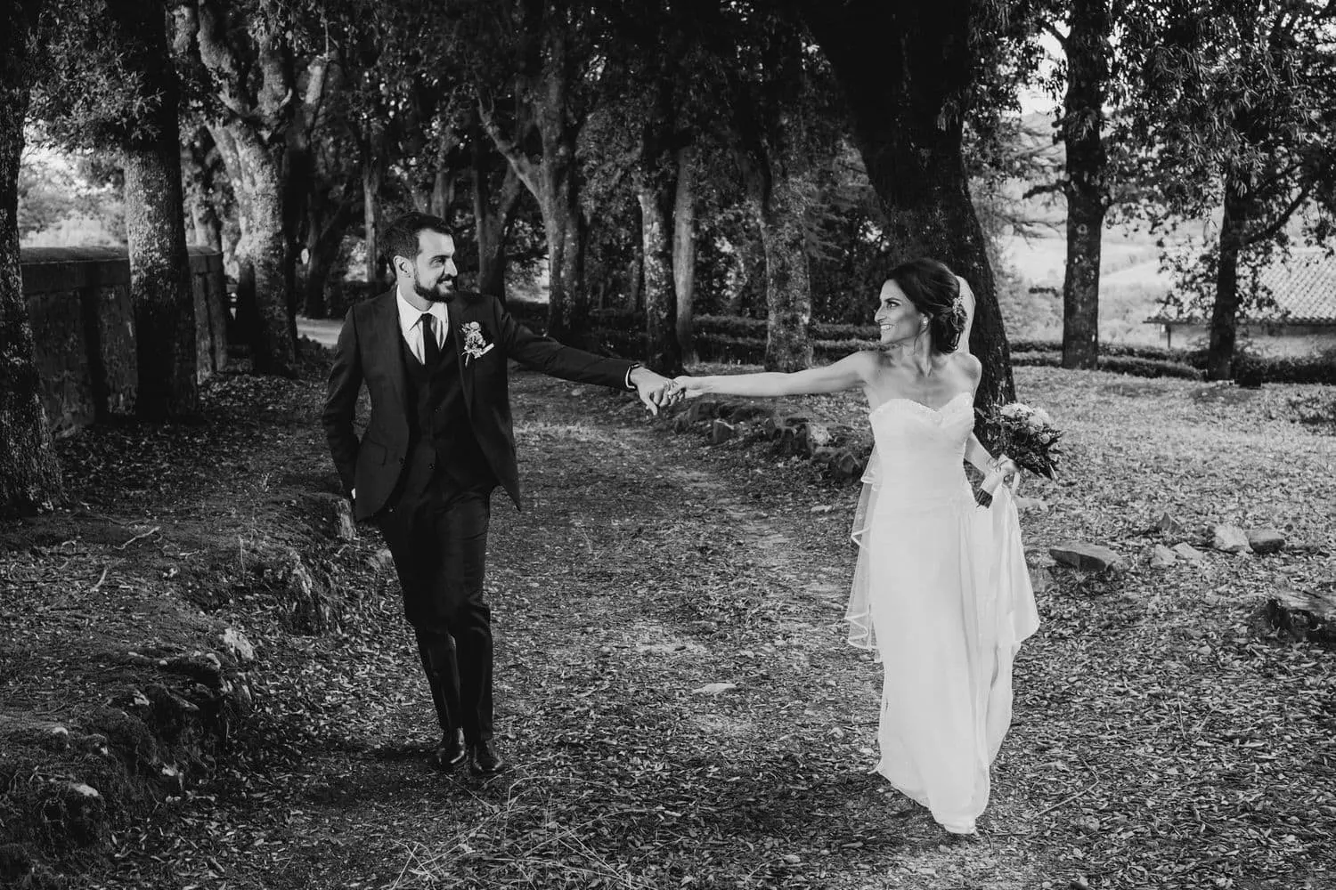 Borgo san faustino villa laura wedding ceremony black white